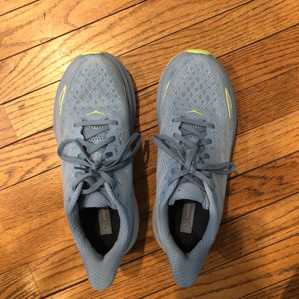 Hoka Clifton 9